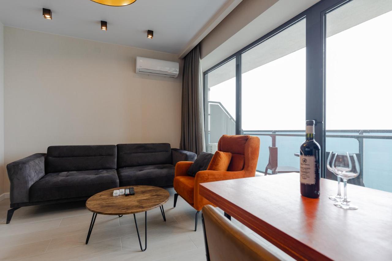 The Spot Apartments - Orbi Beach Tower Batumi Eksteriør bilde