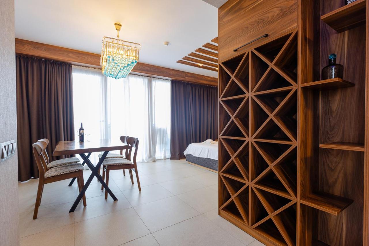 The Spot Apartments - Orbi Beach Tower Batumi Eksteriør bilde