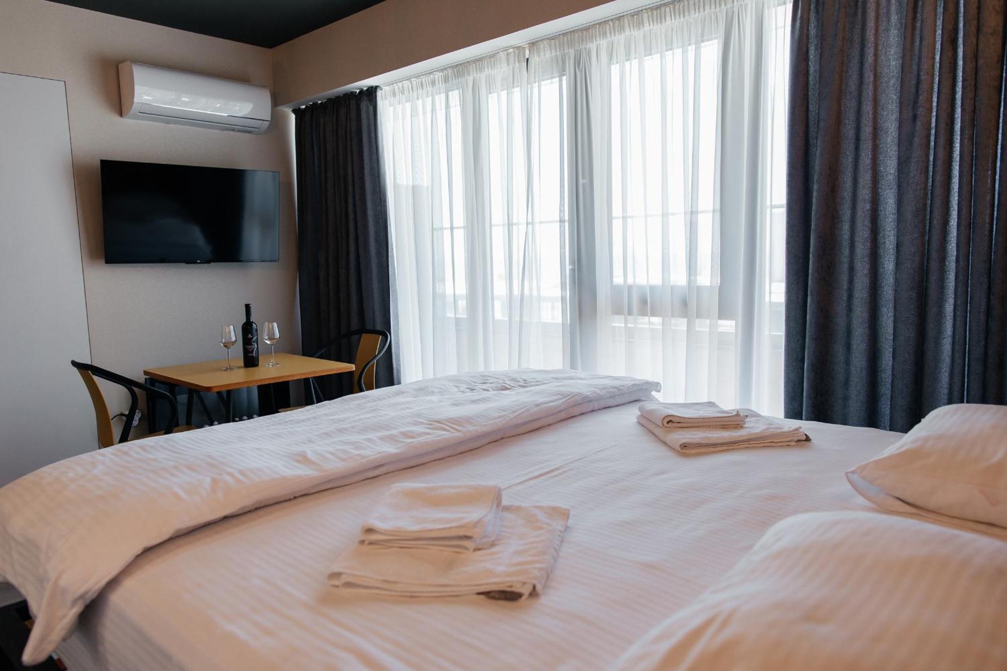 The Spot Apartments - Orbi Beach Tower Batumi Eksteriør bilde