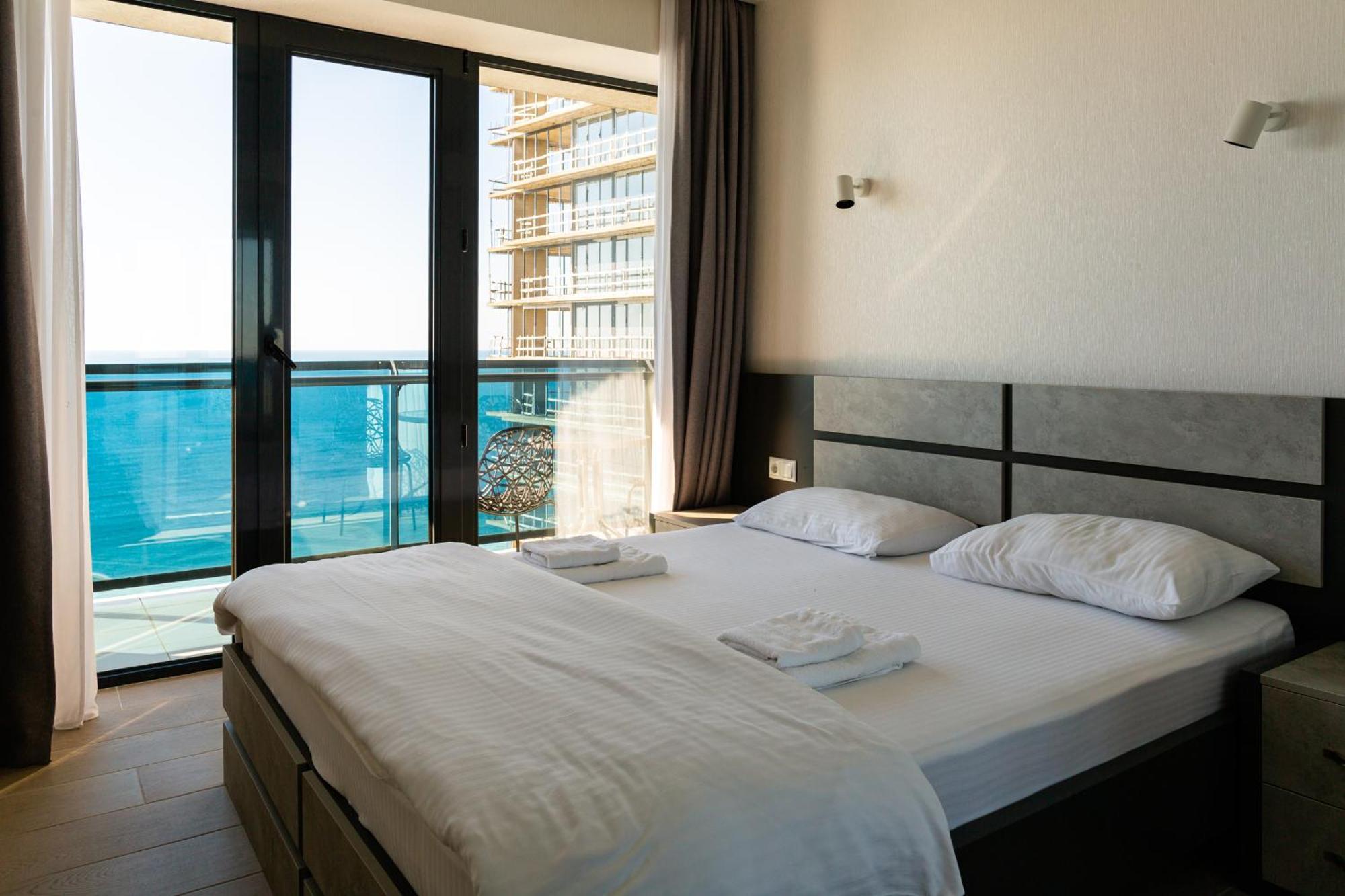 The Spot Apartments - Orbi Beach Tower Batumi Eksteriør bilde