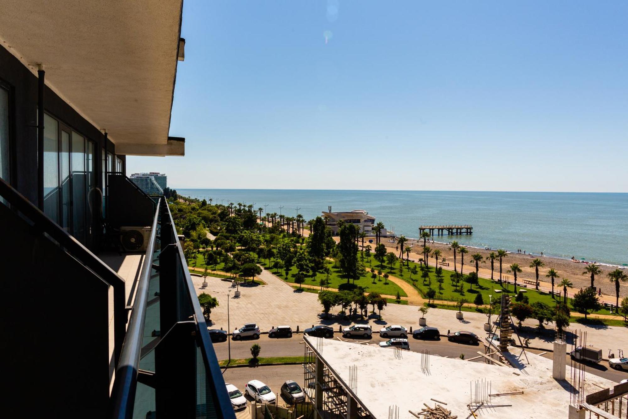 The Spot Apartments - Orbi Beach Tower Batumi Eksteriør bilde